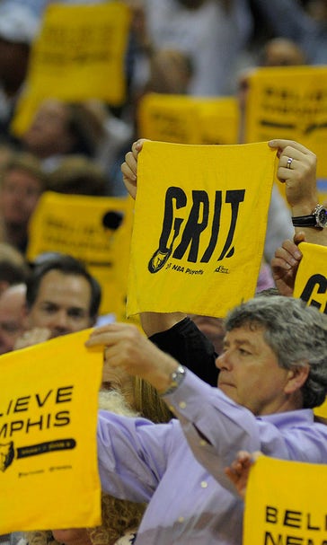 Grizzlies fan does something amazing, wins terrible prize for it